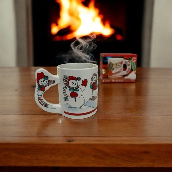 Christmas Mug with Fancy Handle Decorated - New in Box - Picture 2 of 15